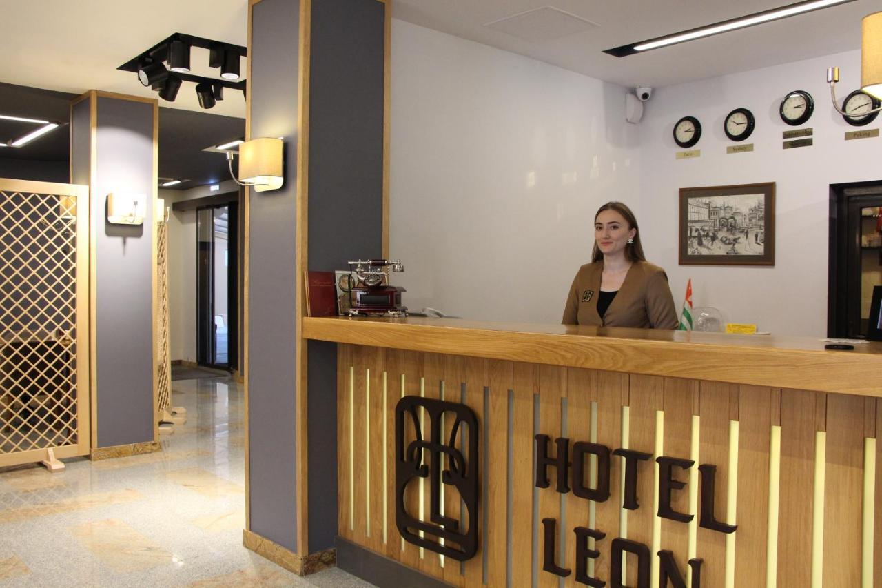 Leon Boutique Hotel Sukhumi Ngoại thất bức ảnh