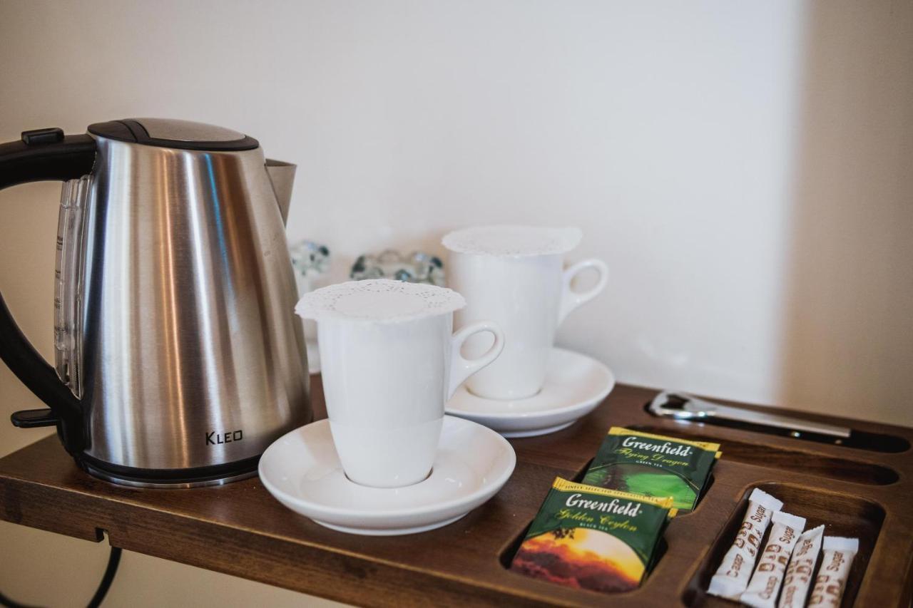 Leon Boutique Hotel Sukhumi Ngoại thất bức ảnh