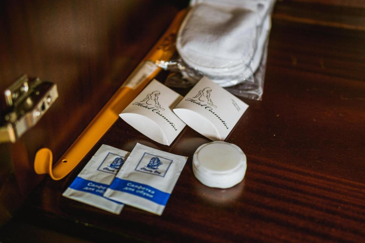 Leon Boutique Hotel Sukhumi Ngoại thất bức ảnh