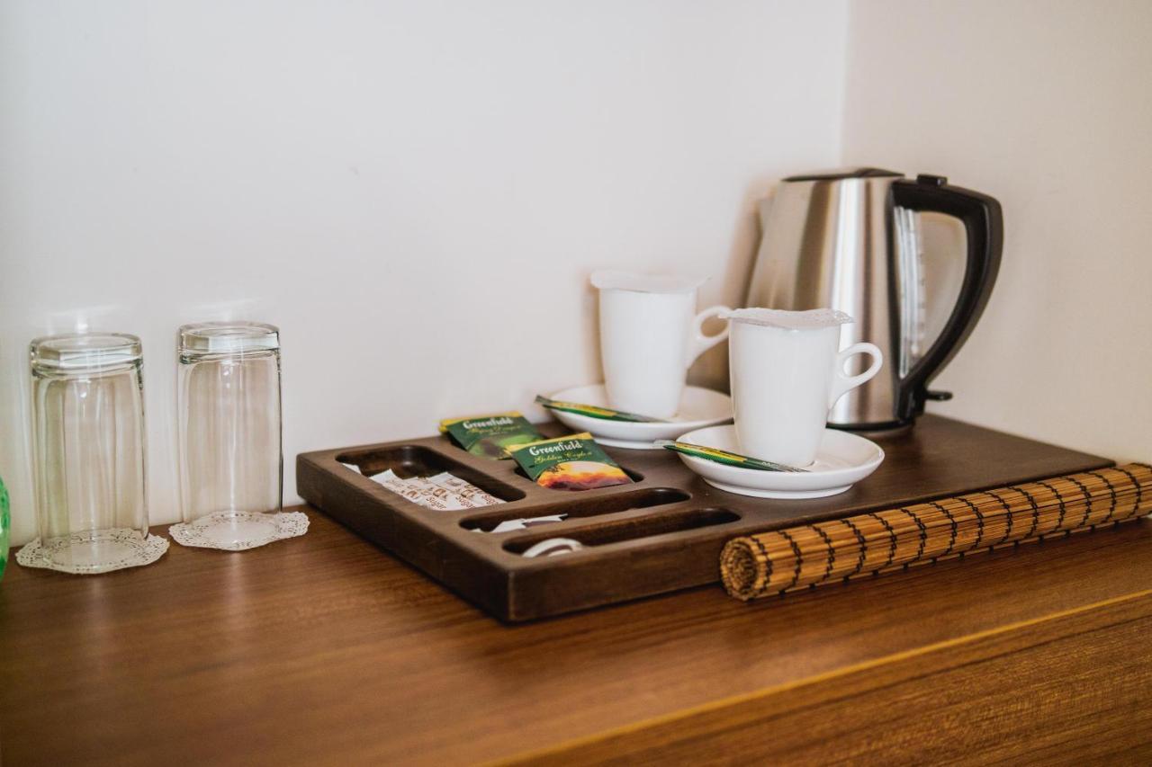 Leon Boutique Hotel Sukhumi Ngoại thất bức ảnh