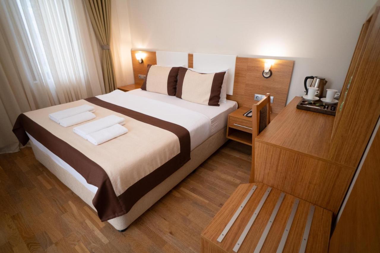 Leon Boutique Hotel Sukhumi Ngoại thất bức ảnh